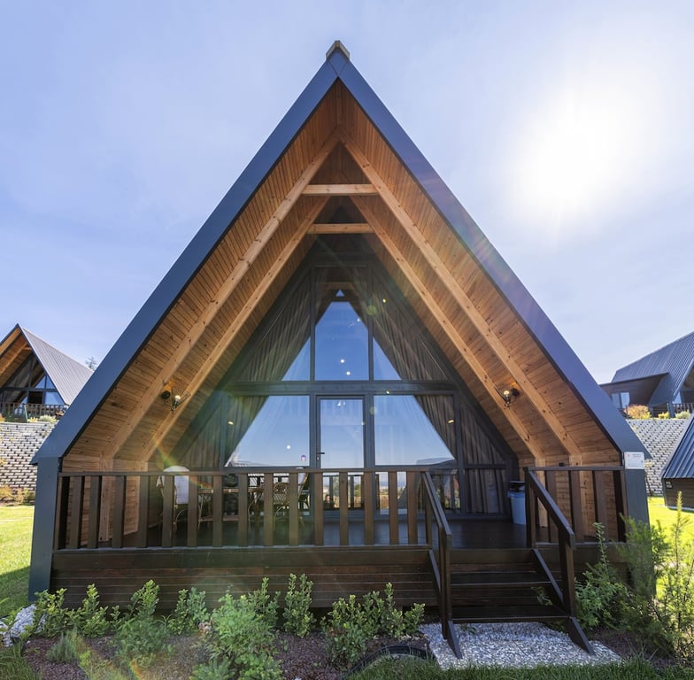 Aronia Bungalow (limited Hours Front Desk Need To Contact Property In Advance)