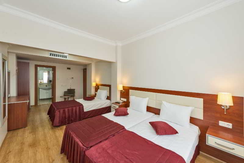 La Garden Hotel