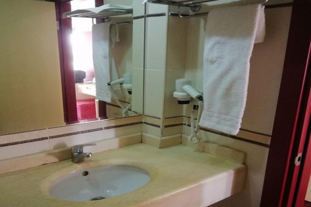 Carna Garden Hotel (75 Km Away From Antalya)