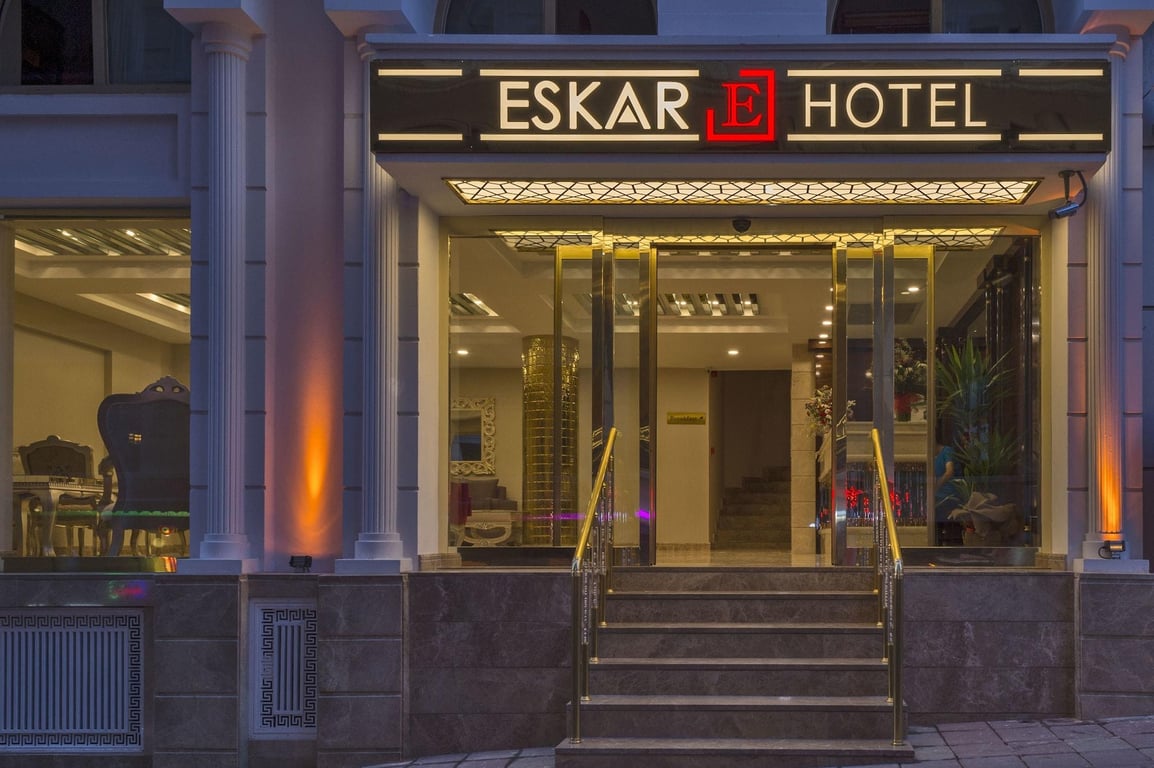 Escardin Hotel