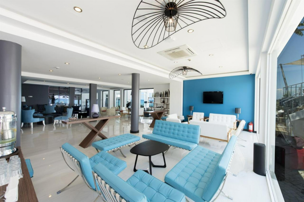 Flora Garden Beach Club All Inclusive (93 Km Away From Antalya)