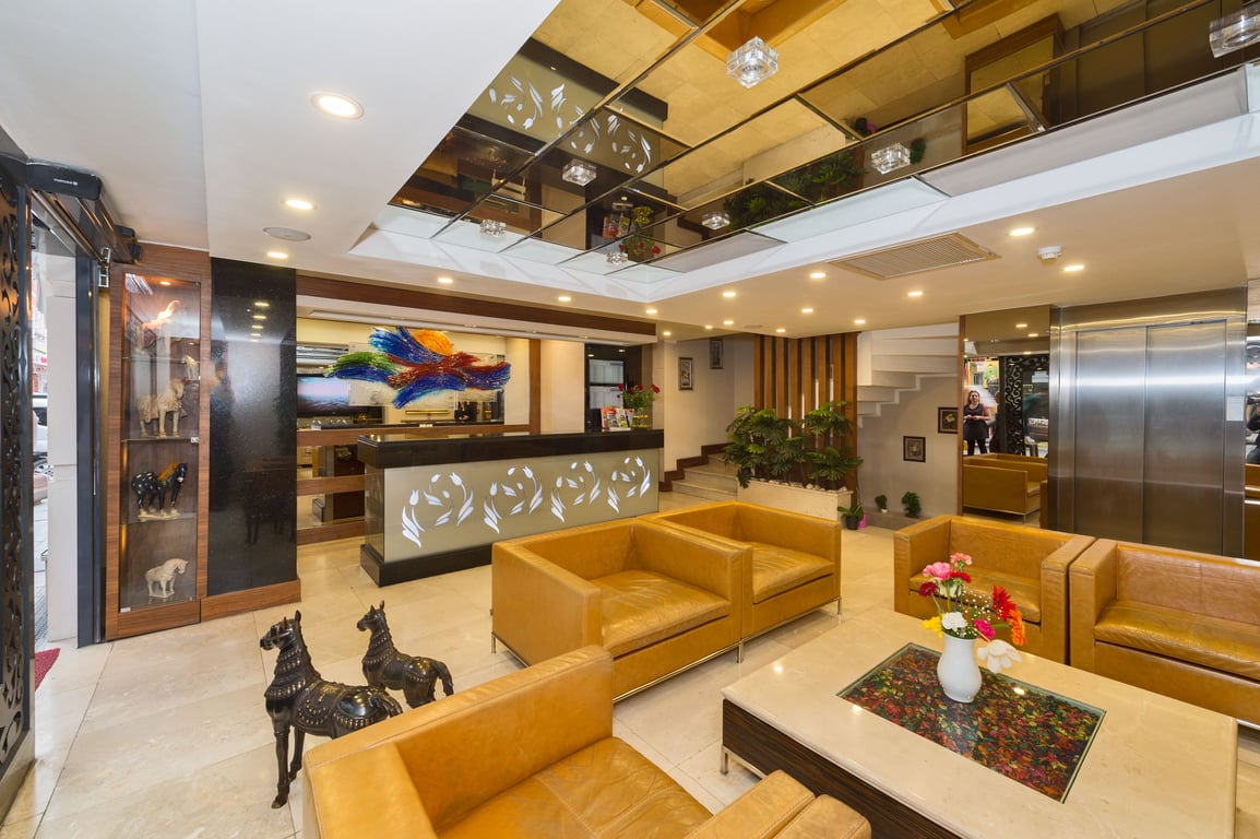 Darkmen Hotel