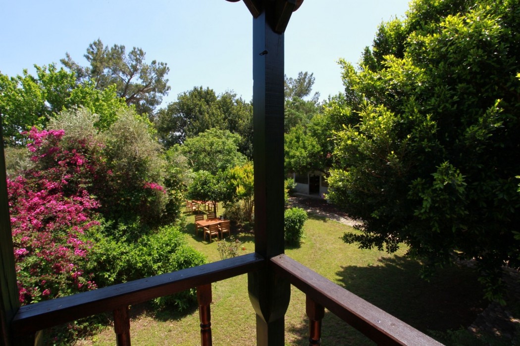 Baris Pension And Bungalows (77 Km Away From Antalya)