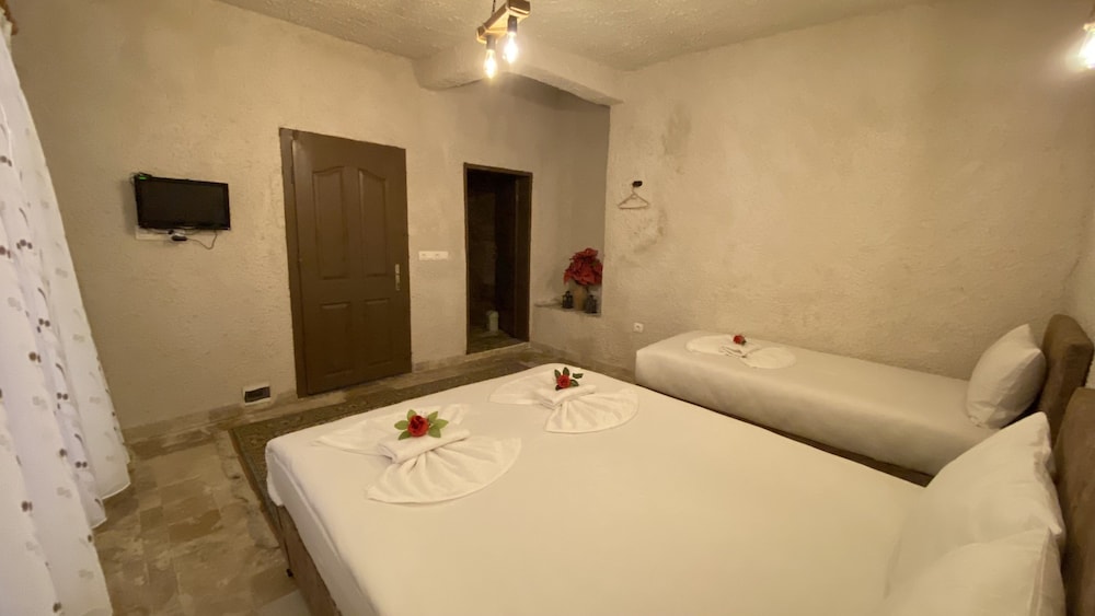 Cappadocia Urgup Stone House (limited Hours Front Desk For Check In Please Contact The Property 5 Days In Advance)
