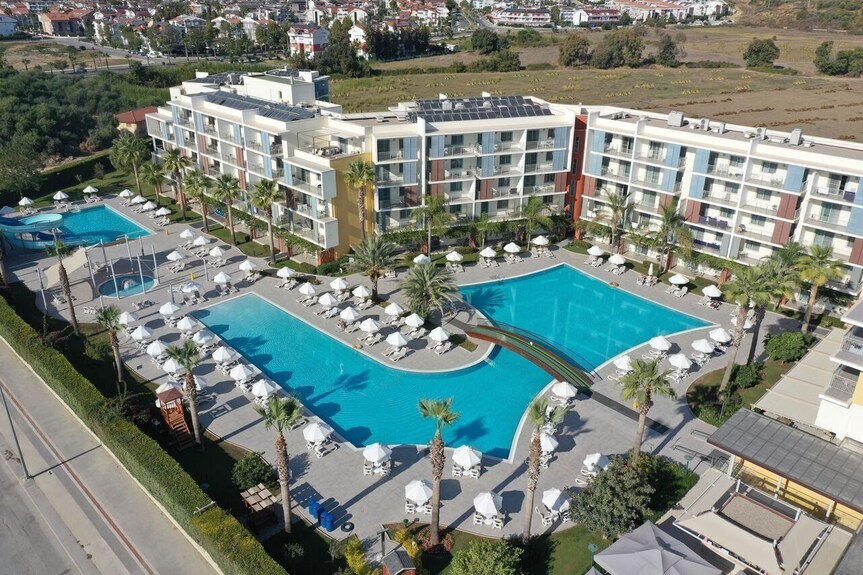 Sunwing Side West Beach (74Km Away From Antalya)