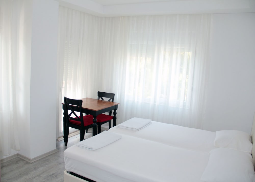 Antalya Suits