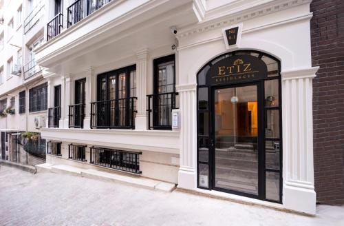 Etiz Hotel And Residences