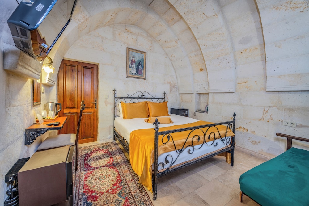 Onur Cave Cappadocia(Please Contact The Property 7 Days In Advance)
