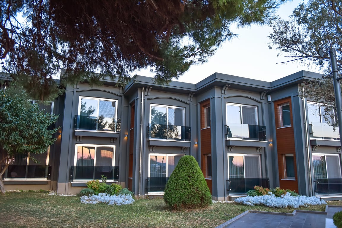 Deni̇zati Plus Hotel