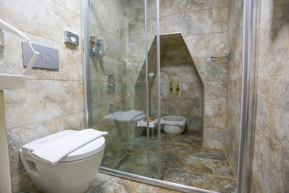 Behrampaşa Otel And Cafe And Restaurant
