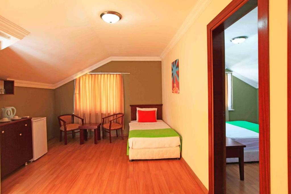 Sunlight Garden Hotel (71Km Away From Antalya)