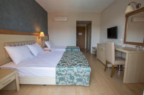 Aquamarin Side Resort And Spa (66 Km Away From Antalya)(does Not Accept Men Only Bookings)