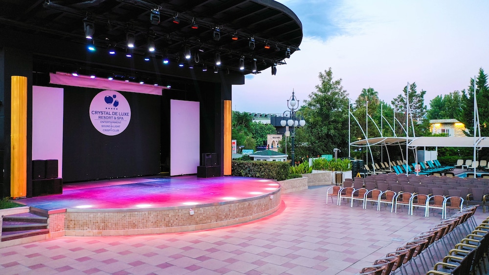 Crystal De Luxe Comfort Collection(also Known As Crystal De Luxe Resort Spa)(43km Away From Antalya)(does Not Accept Men Only Bo