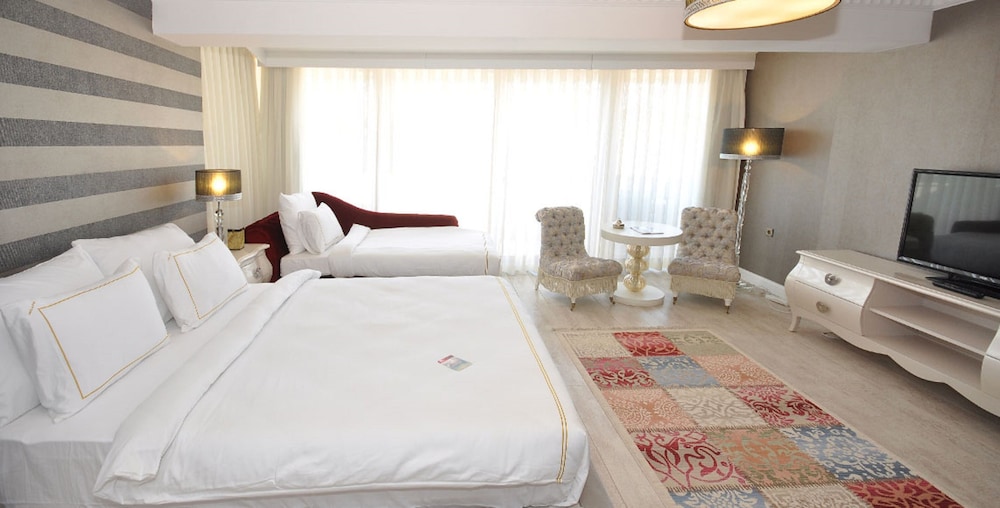 Nea Suites Old City