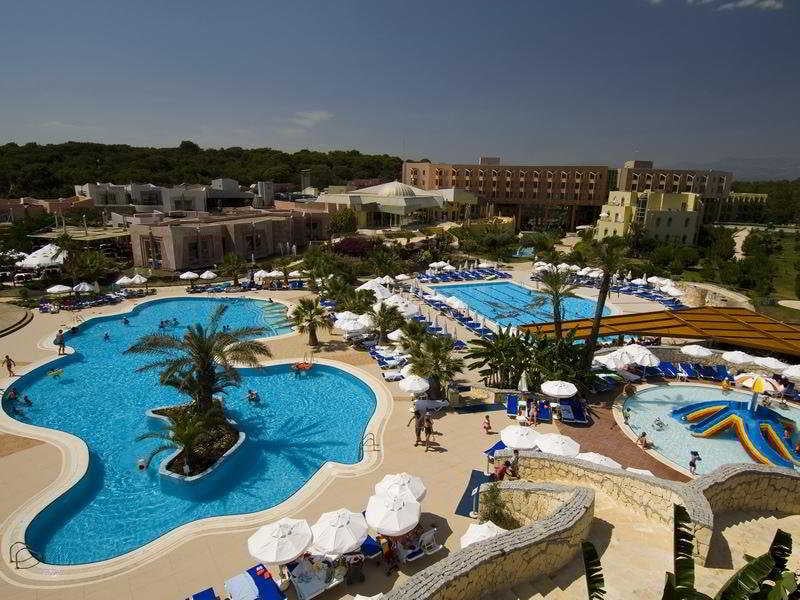 Blue Waters Club (78km Away From Antalya)
