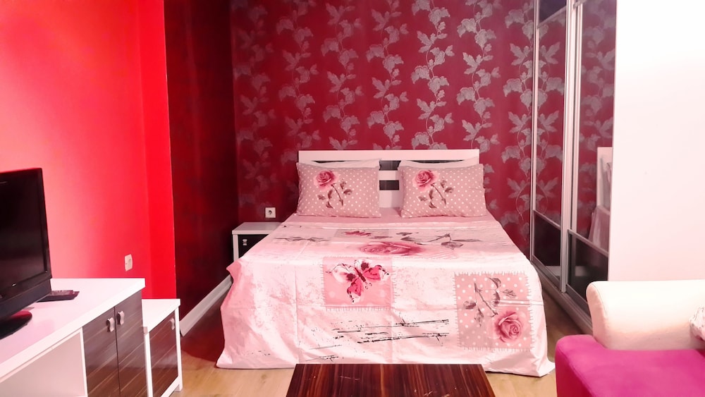 Hera Suites (To Make Arrangement For Check In Please Contact The Property At Least 5 Days In Advance)