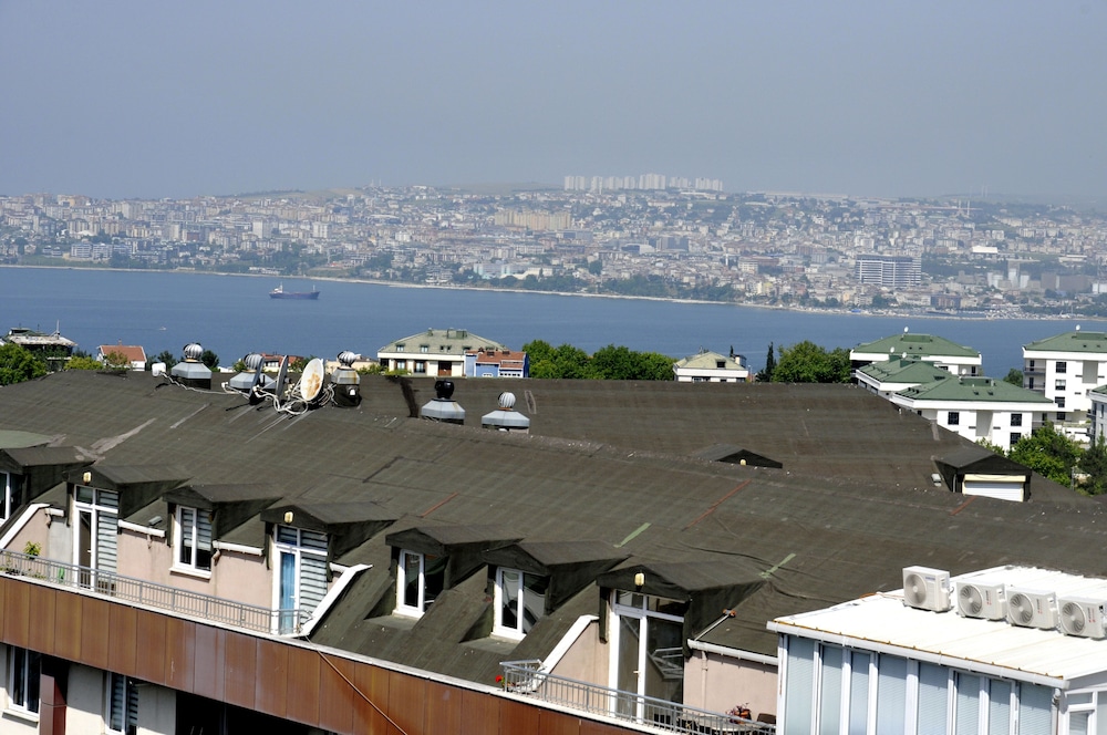 Lion City Otel (44Km Away From Istanbul)