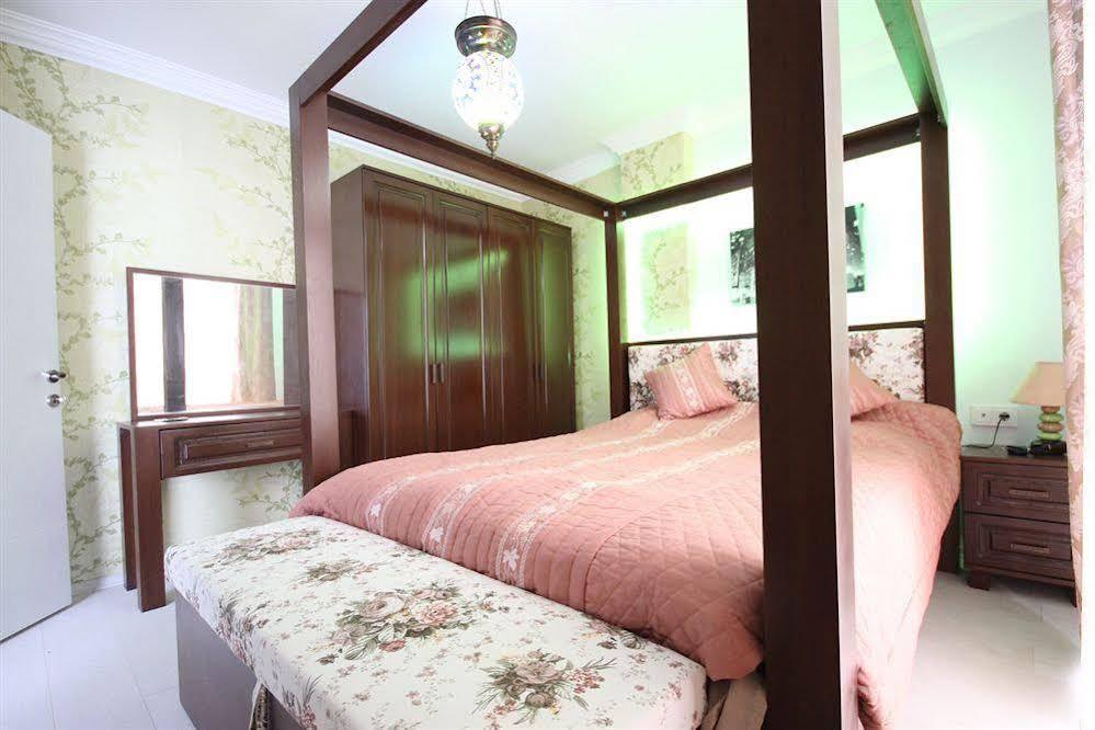 Antalya Port Flats Hotel
