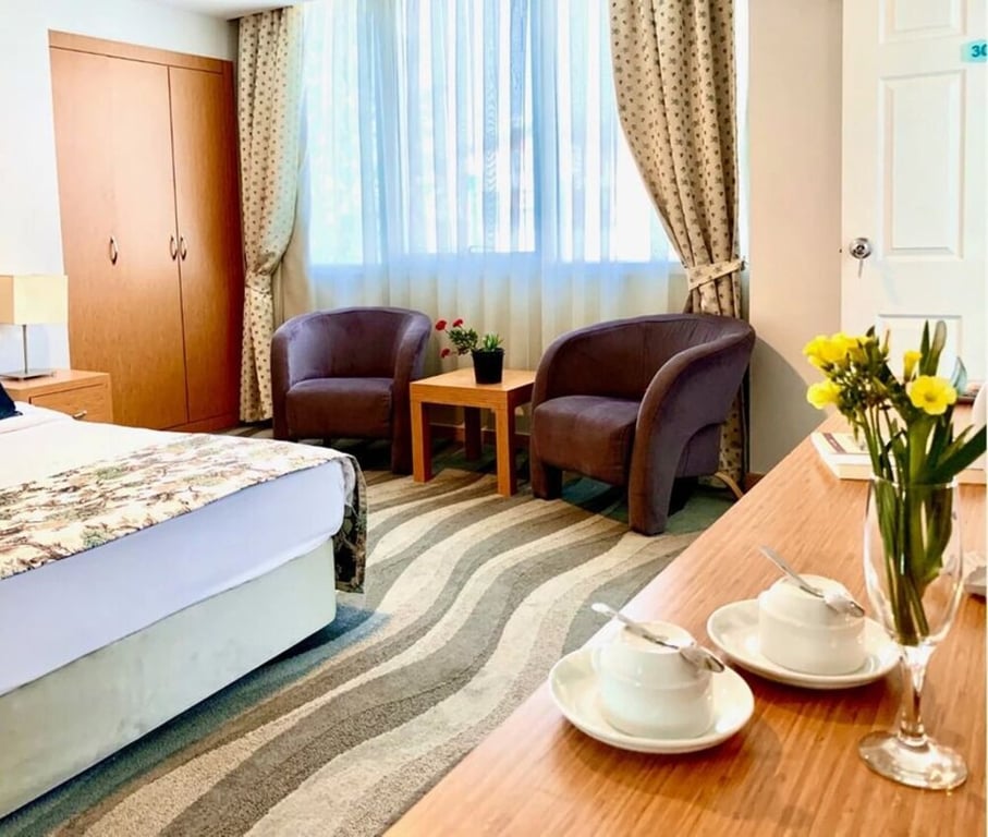 Regna Hotel