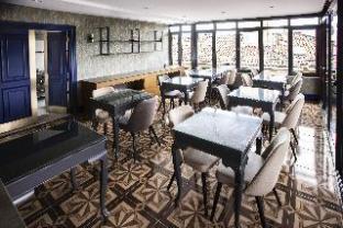 Adeka Hotel Old City