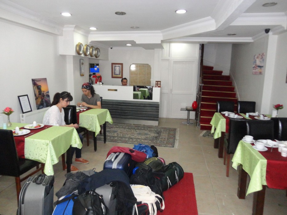 Sah Hotel