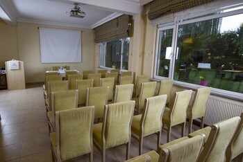 Simsek Hotel