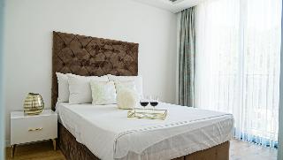Niss Gold Apart (no Front Desk Need To Contact Property 5 Days In Advance) (7 Km Away From City)