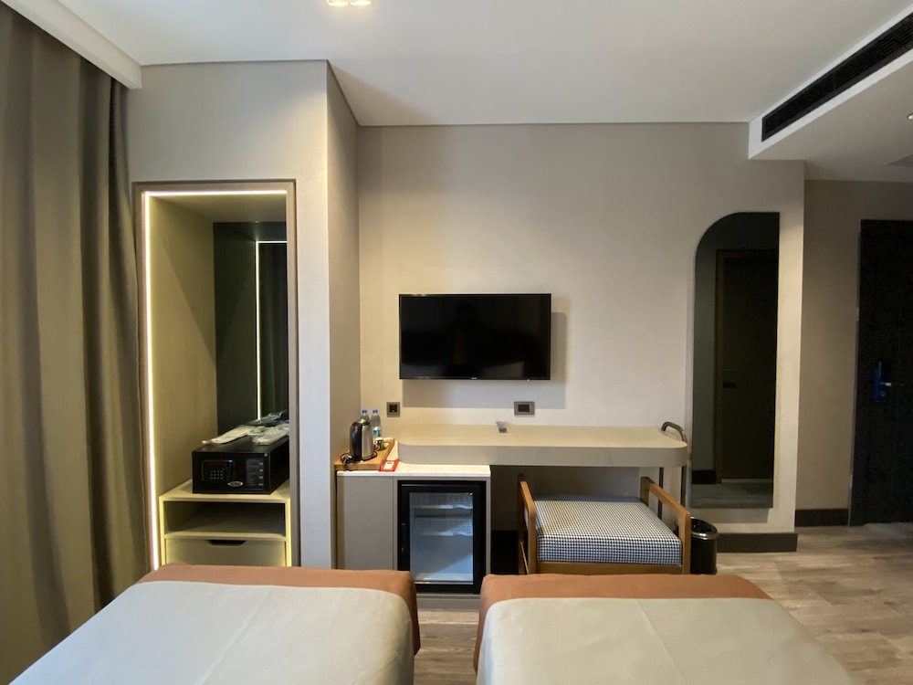 Edition Old City Hotel