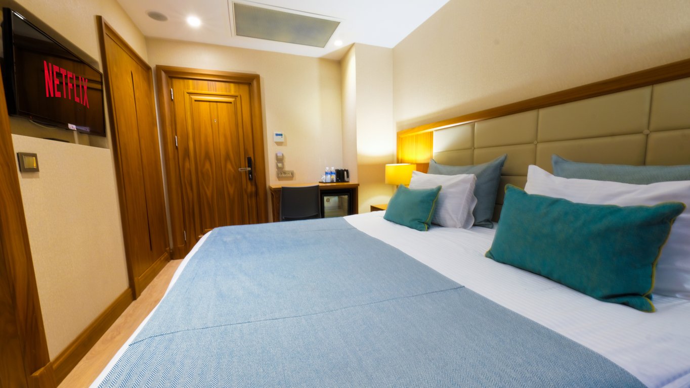 Endless Art Hotel