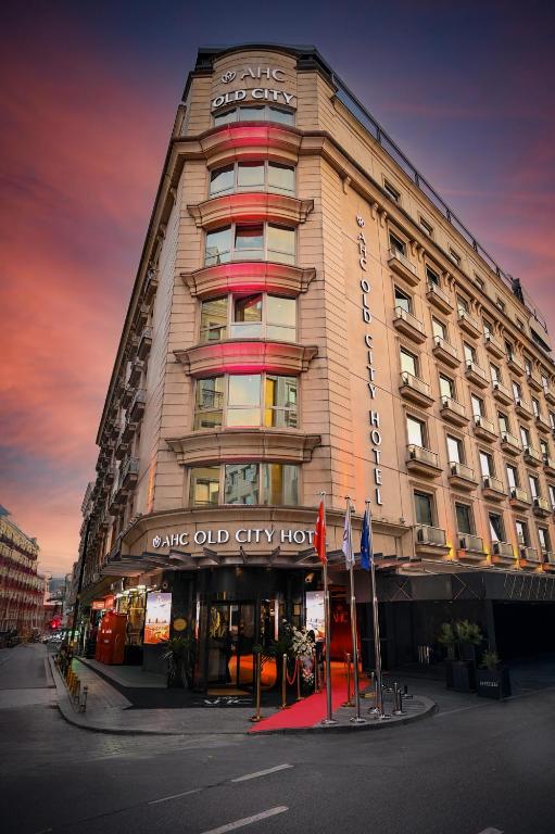 Ahs Hotel