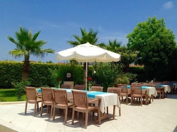 Flower Hotel (50 Km Away From Antalya)