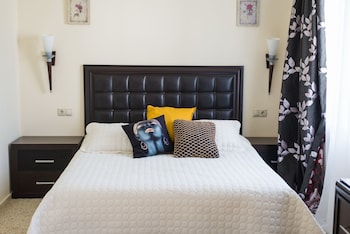 Sofia Residence (no Front Desk Need To Contact Property 7 Days In Advance)