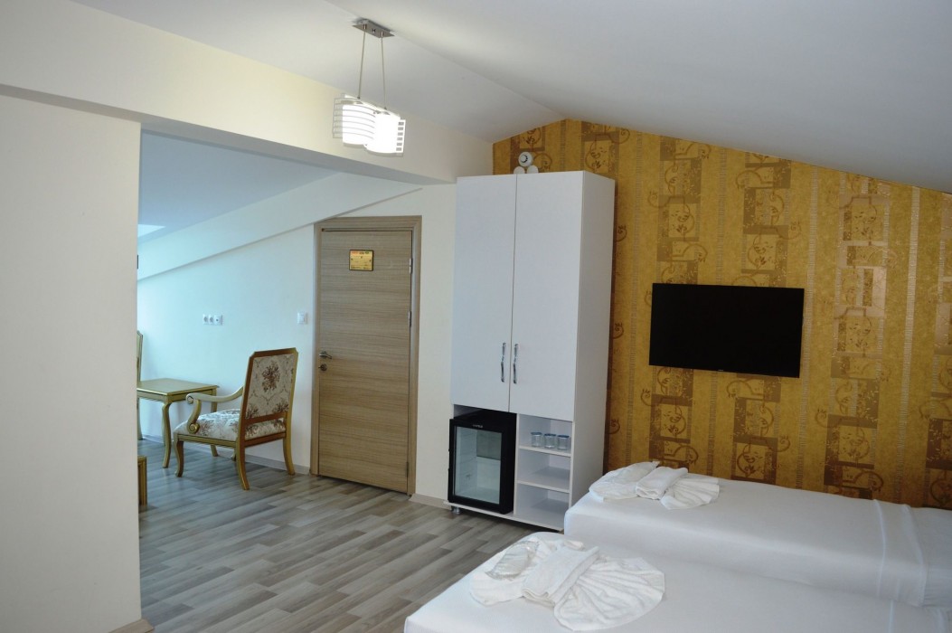 Zeugma Park Hotel (26.8 Km Away From Istanbul)