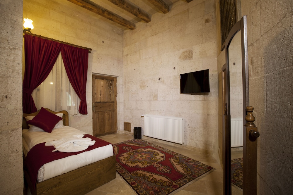 Magic Cave House Hotel