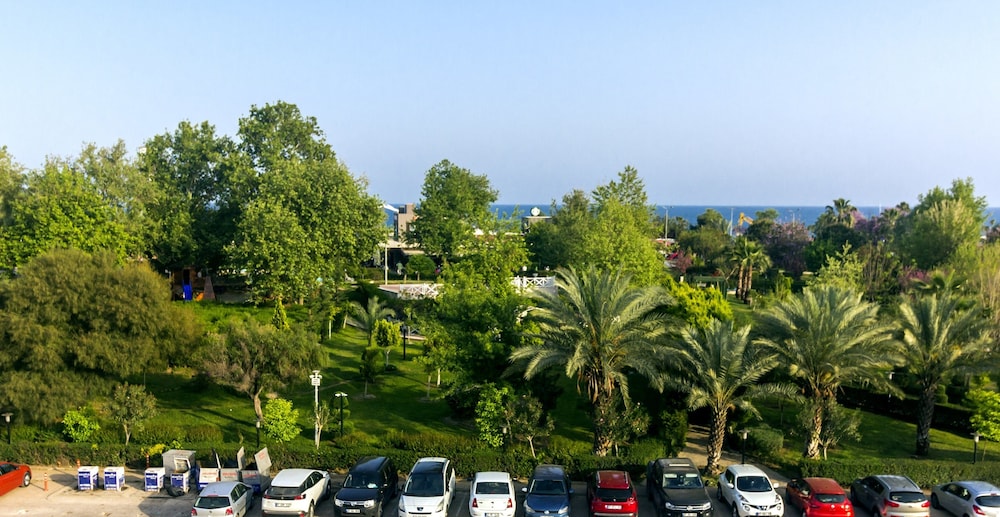 Aspendos Suites