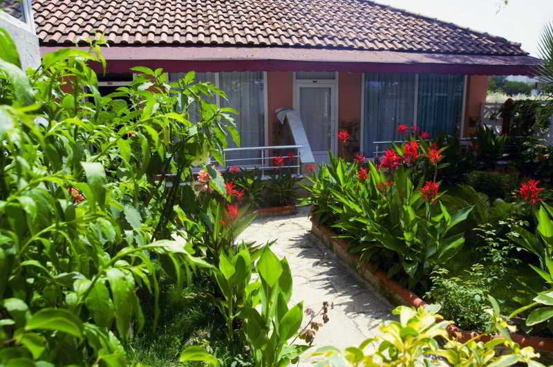 Mediterranean Garden Aparthotel Side