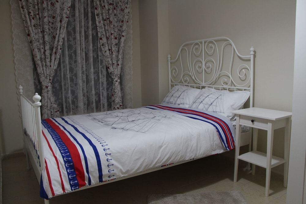 Kinzi House (no Front Desk Please Contact The Property 5 Days Before Arrival)