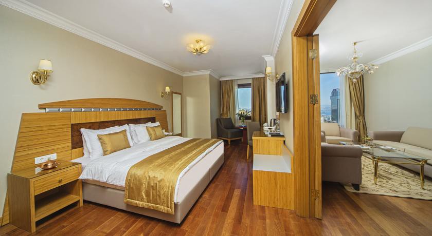 Nova Plaza Orion Hotel (Also Known As Golden Park Hotel)