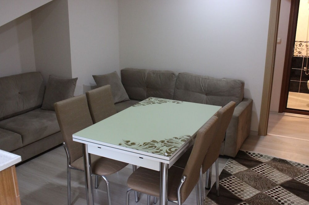 Sefa Apart (no Front Desk Please Contact The Property In Advance)