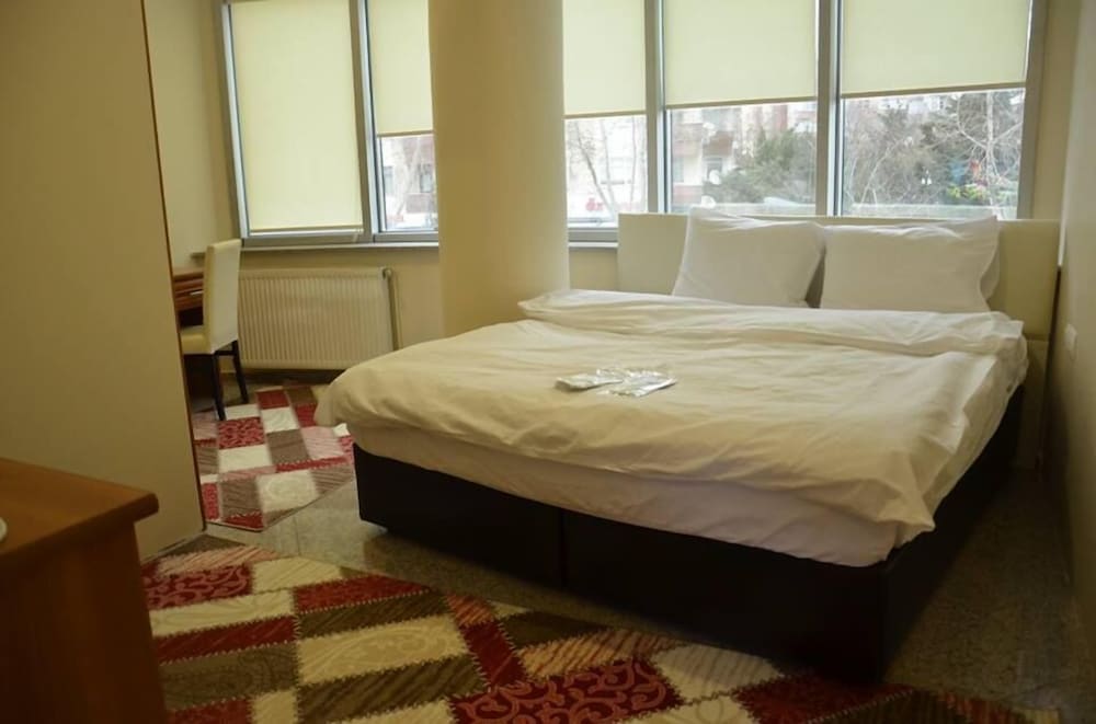 Mostar Hotel (34km Away From Istanbul)