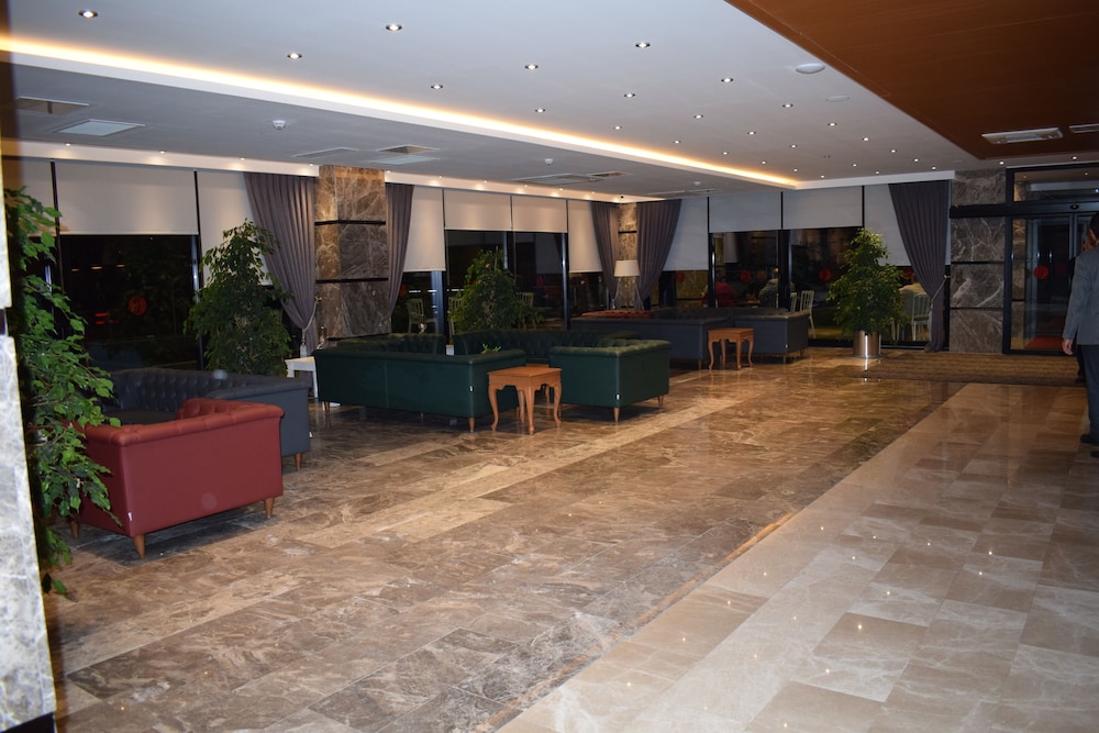 Ramada By Wyndham Giresun Piraziz(also Know As Ramada Giresun Piraziz Hotel)