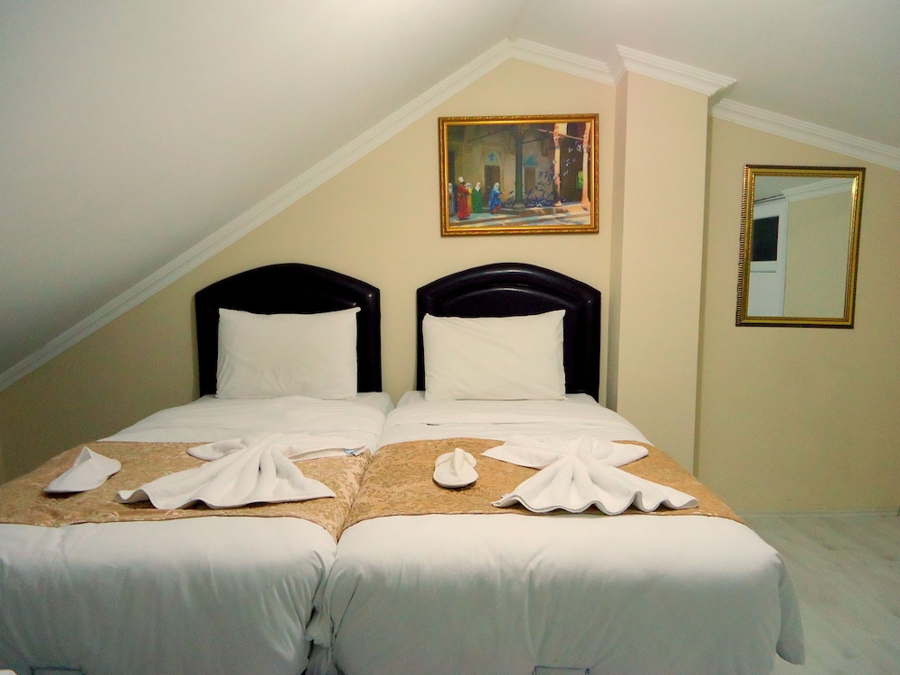 Tolga Hotel