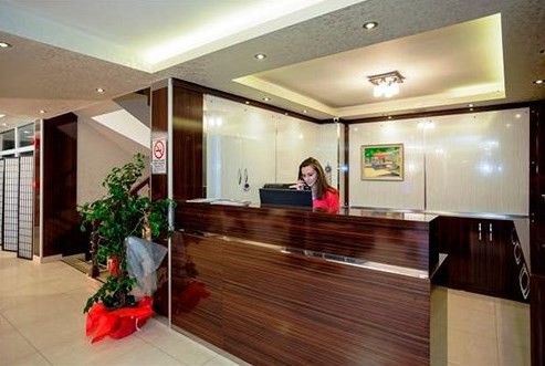 Sato Otel Lara