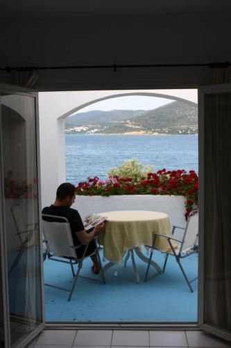 Omar Hotel And Suites