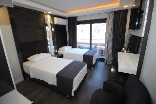 Extravagant Hotel (36Km Away From Istanbul)