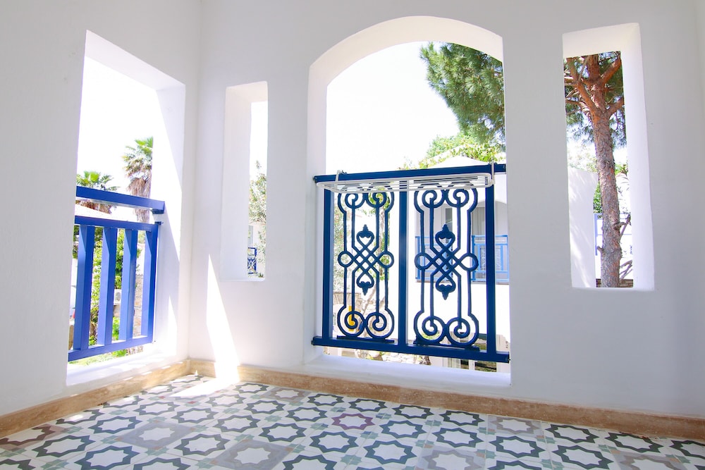 Marphe Hotel Suite And Villas