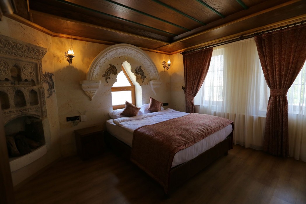 Empire Cave Hotel