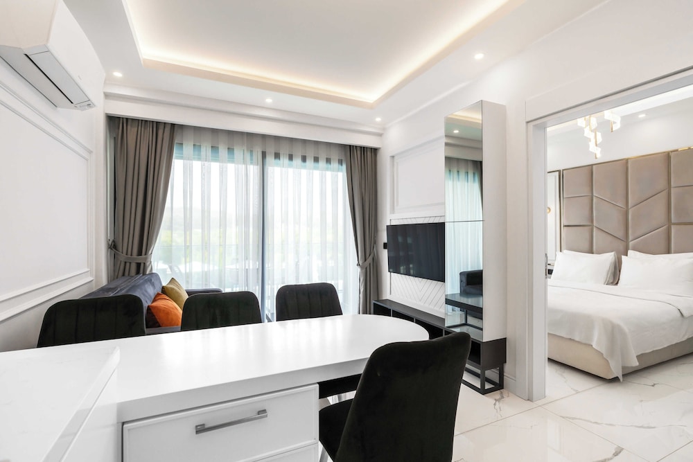 Edem Apartments (51 Km Away From Antalya)