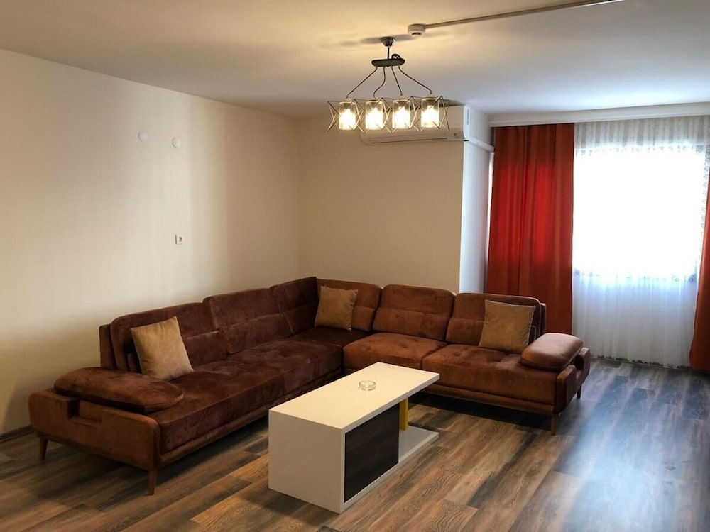 Elite Residence Alsancak (No Front Desk Contact The Property 5 Days In Advance)