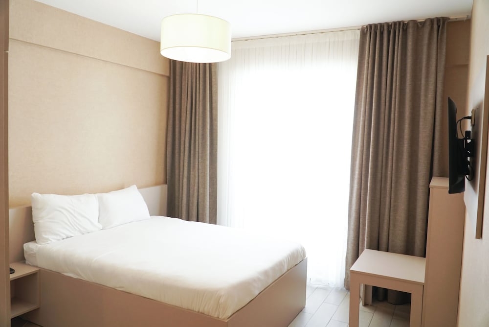 Cinas Hotel